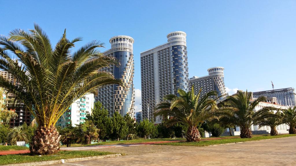 אפרטהוטל Grand Royal באטומי מראה חיצוני תמונה